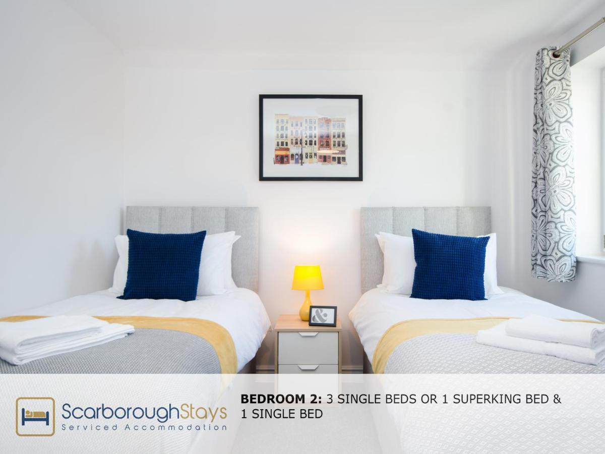 Hibernia Place, 3 Bedroom Townhouse With Patio & Seating Area - Free Parking Scarborough Exterior photo